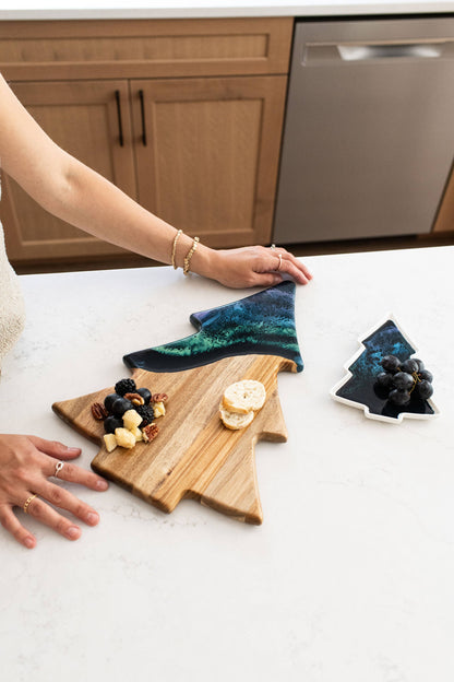 NEW!! Christmas Tree Resin Charcuterie Board - NO TARIFFS!