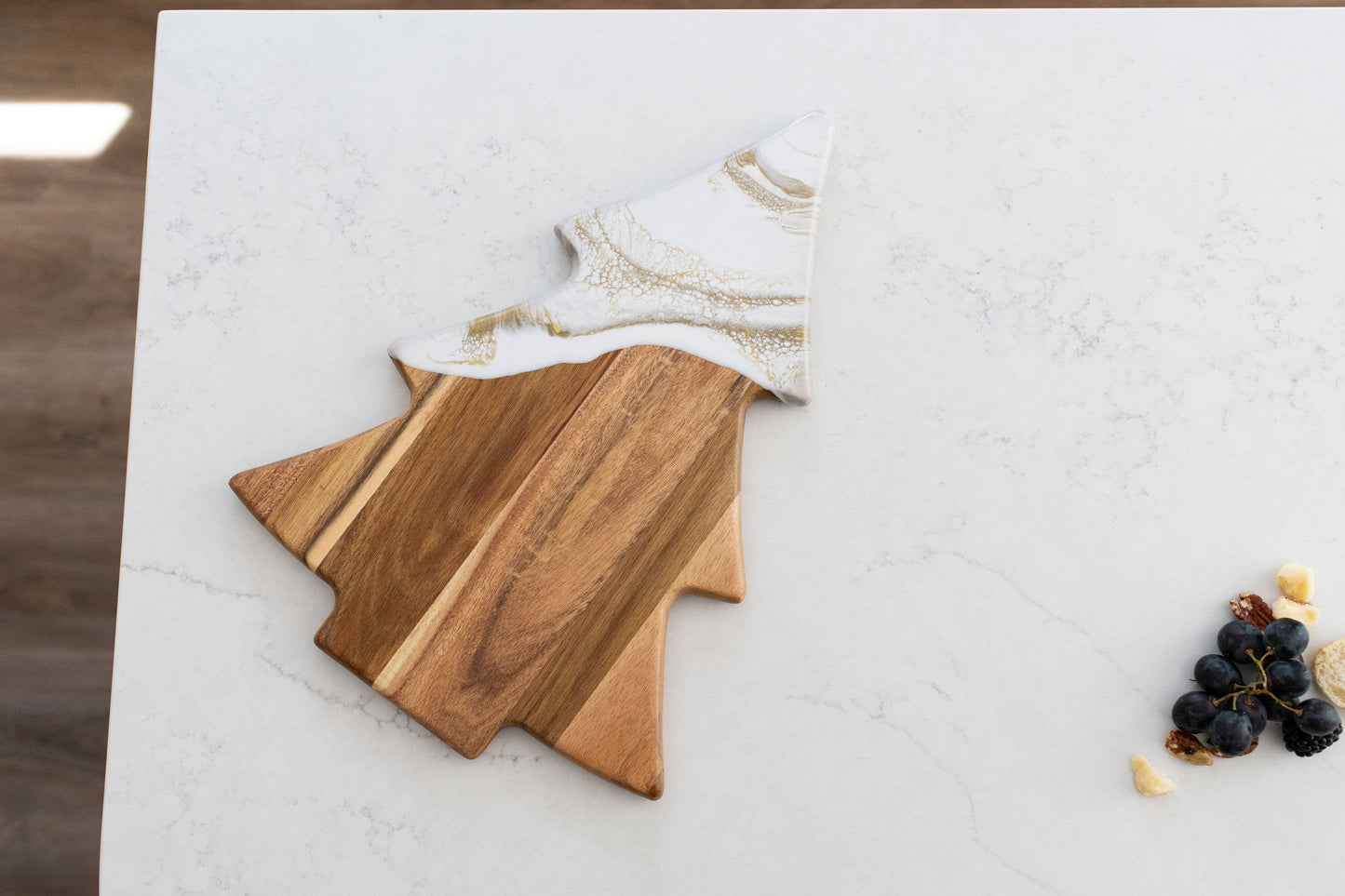 NEW!! Christmas Tree Resin Charcuterie Board - NO TARIFFS!