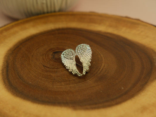 Crystal angel wings brooch