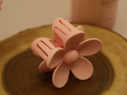 Light pink flower hair claw - large