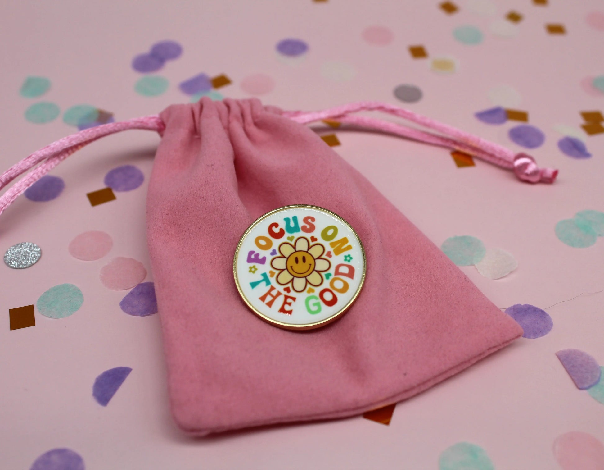 "Focus on the good" keepsake pin Belle Box