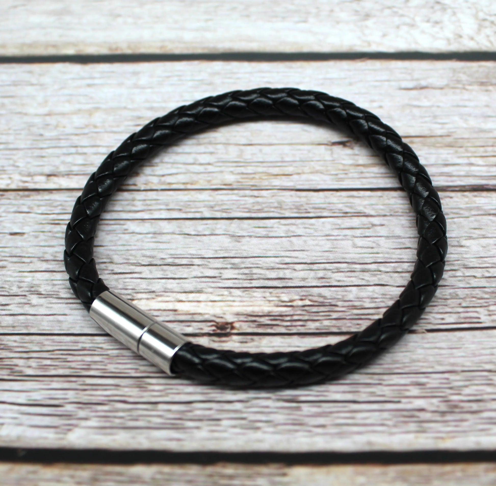 Leather bracelet for men Belle Box