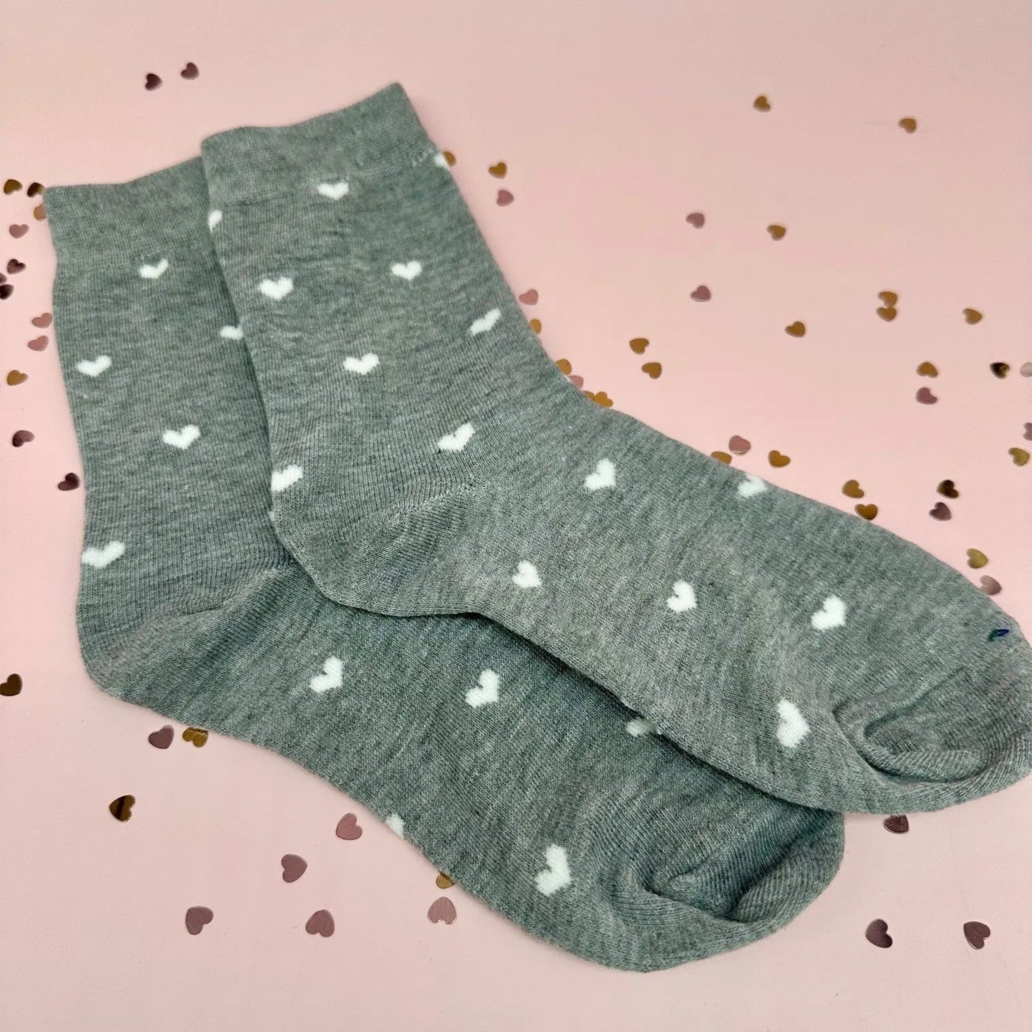Light grey socks with white hearts Belle Box