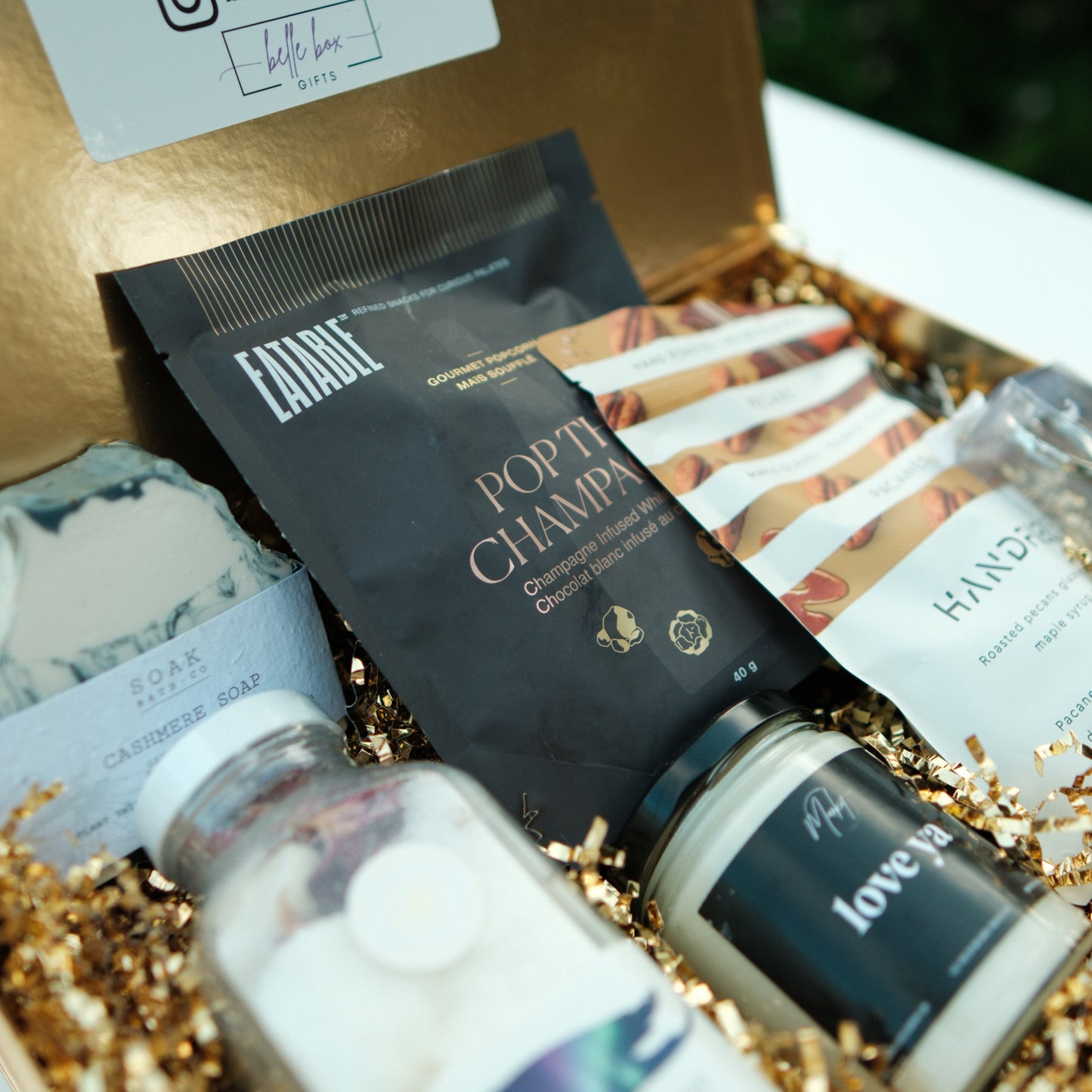 Happy Anniversary - Luxury